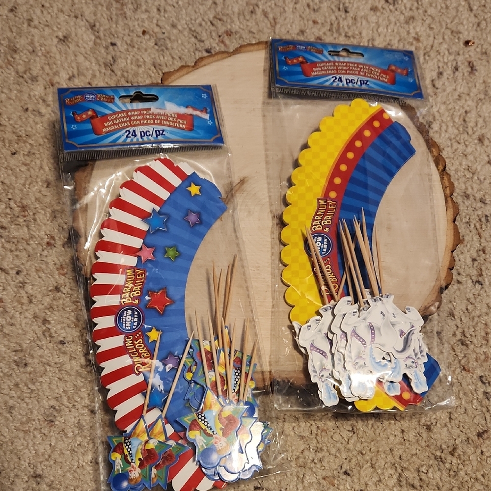 Ringling Bros Barnum & Bailey 2 NEW Sets Of Cupcake Wraps & Picks